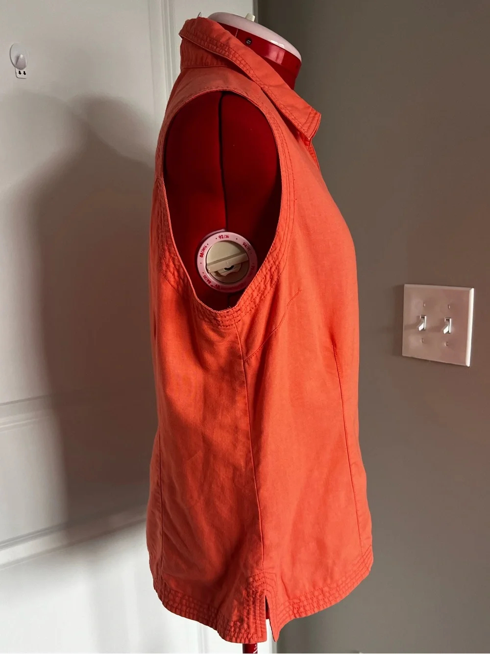 Geoffrey Beene Sleeveless Collared V-Neck Tank Top in Orange - Picture 5 of 11